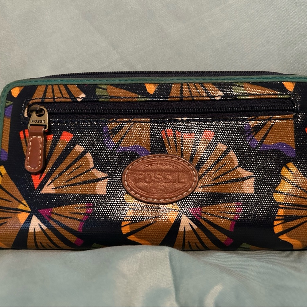Fossil Women's Black and Yellow Patterned Wallet
